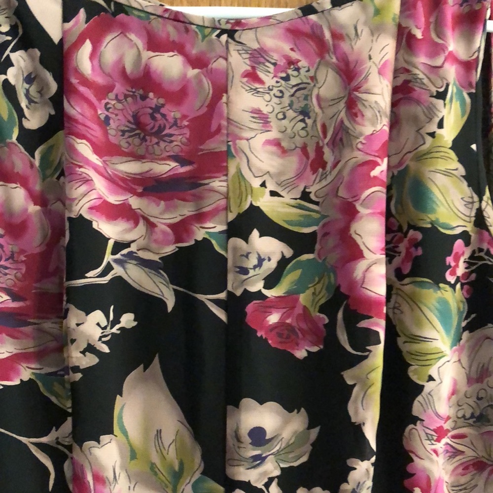 Dress - Picture 6 of 6